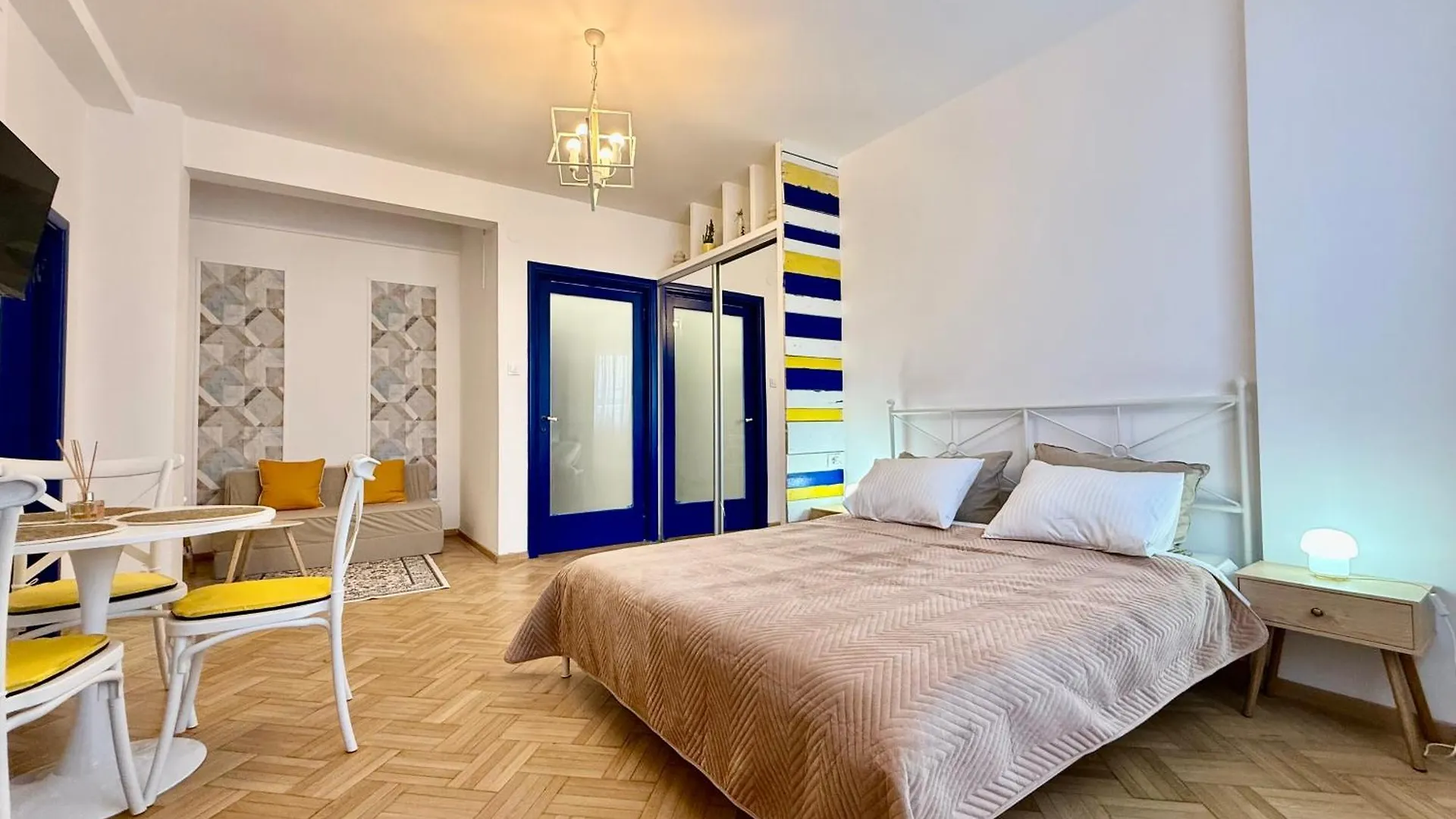 Elada Studio Near Cismigiu Park Бухарест Румыния