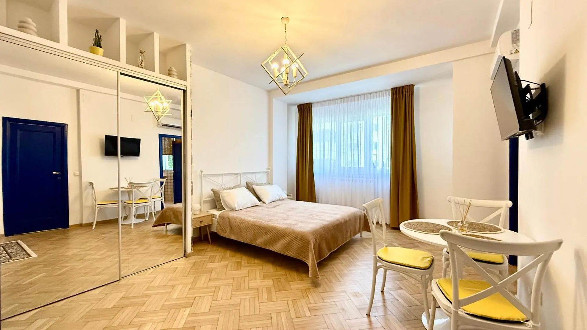 Elada Studio Near Cismigiu Park Бухарест Апартаменты